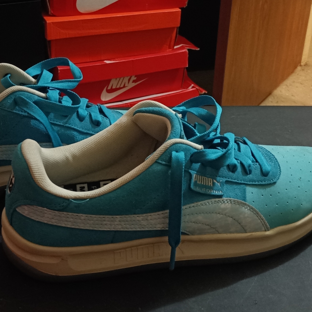 Men's Puma Classics - Picture 5 of 8